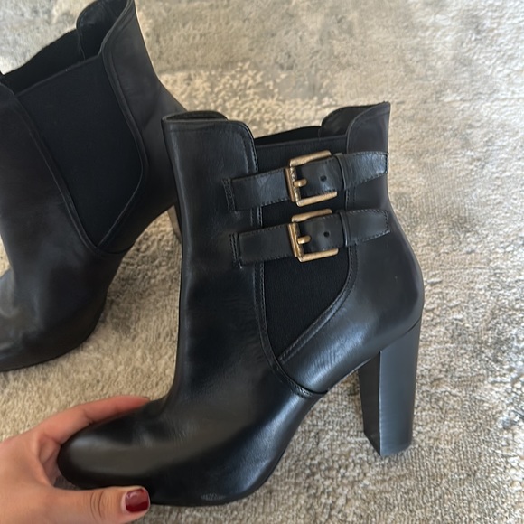 LAUREN Ralph Lauren black booties - Picture 2 of 7